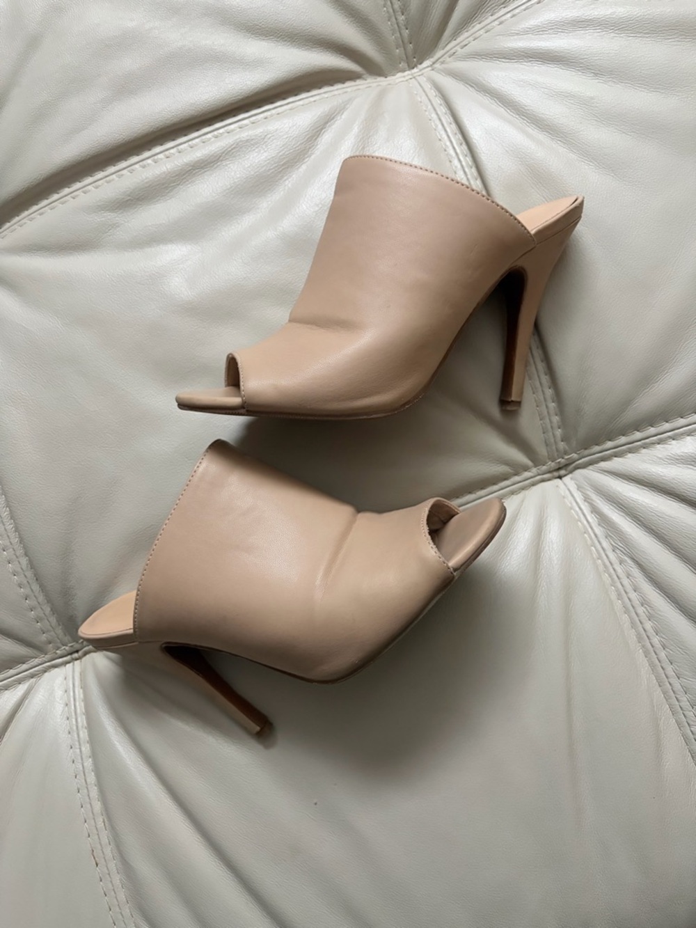 le chateau Beige Open-Toe High Heel Mule